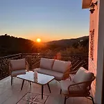 Willa Golden Sunset