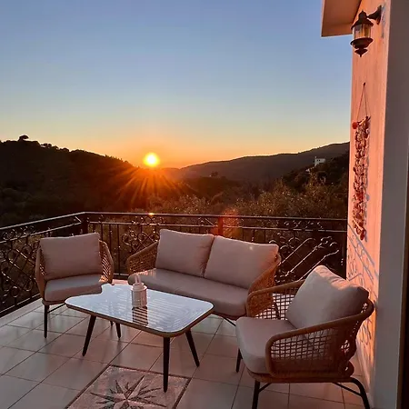 Villa Golden Sunset