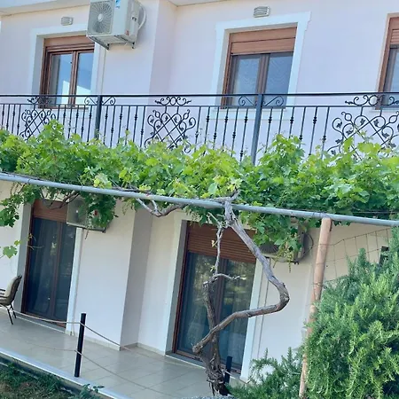 Golden Sunset Villa *